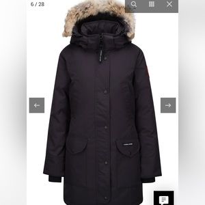 CANADA GOOSE excellent condition with fur trillium parka navy blue